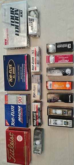87 helt nya Golfbollar,  blandade märken