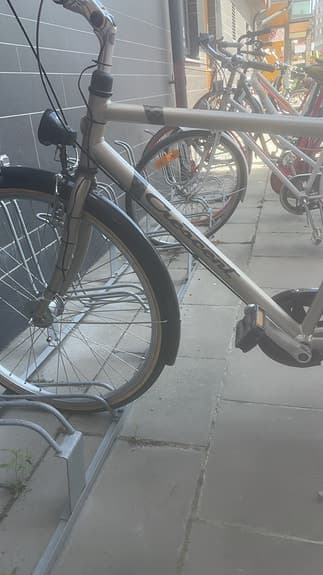 Helt oandvänd Crescent Statscyckel.