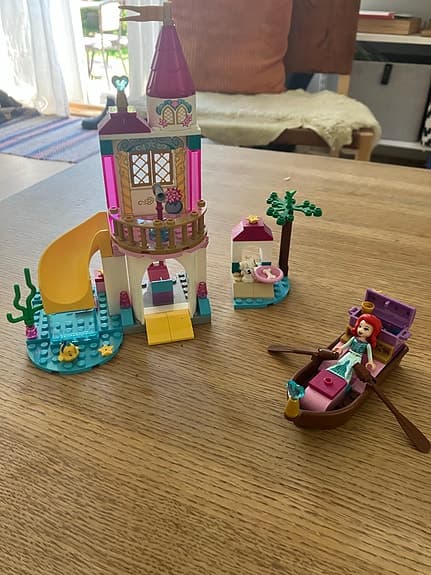 LEGO Disney Ariels slott, friends olivia, snövit