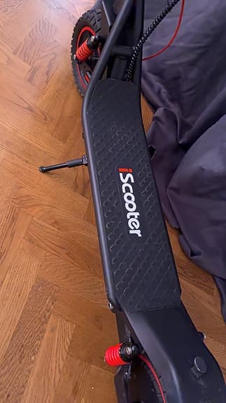 iScooter elsparkcykel svart