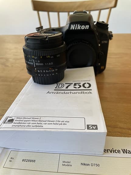 Nikon D750 + Nikkor 50mm f/1.8D – Mycket bra skick (11 000 exp)