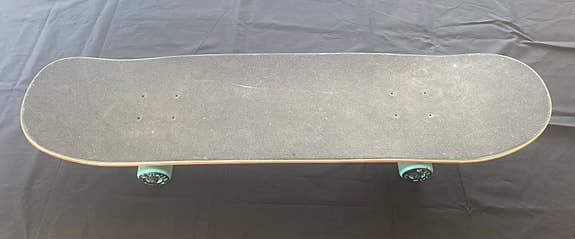Skateboard med vargmotiv