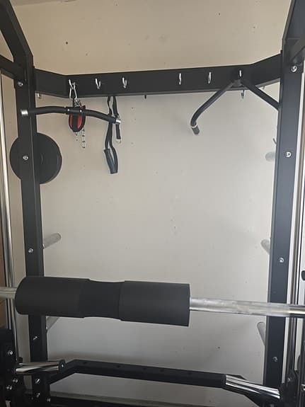 Master Fitness X16 multigym.
Multigym / power rack med skivstång och bänk