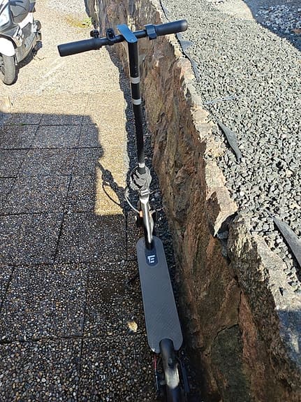 E-wheels e2s V2 LR elsparkcykel svart