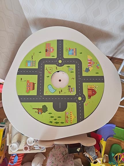Superfint lekbord från Stokke