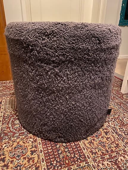 Shepherd Puff/pall i fårskinn