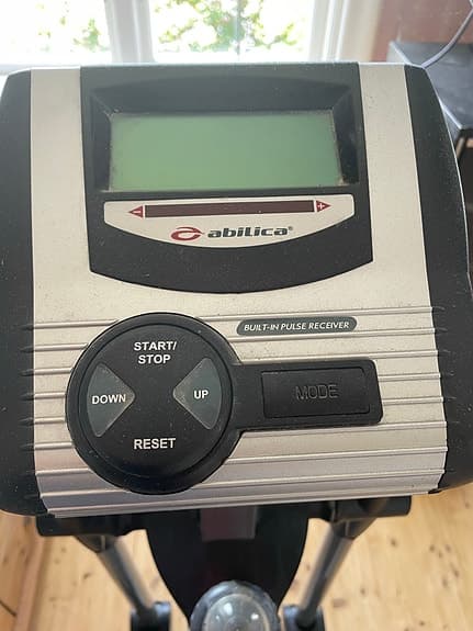 Abilica crosstrainer med display (nypris var 8500 kr för ca: 4-5år sedan )