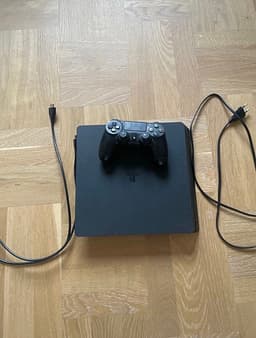Sony Playstation 4 spelkonsol svart