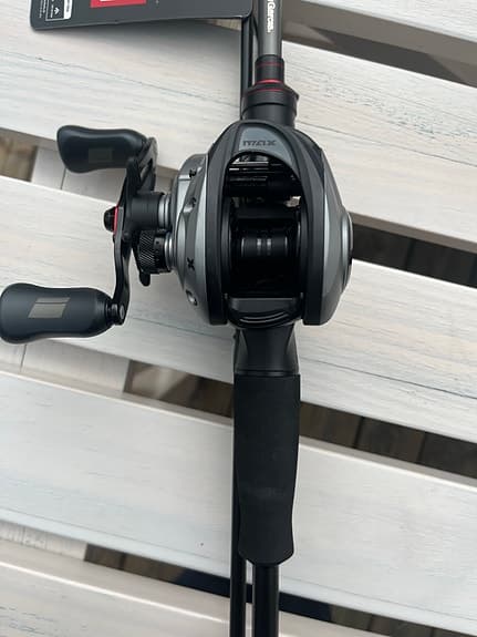 Abu Garcia MAX X Power 2,13 m 13–45 g haspelspö med rulle