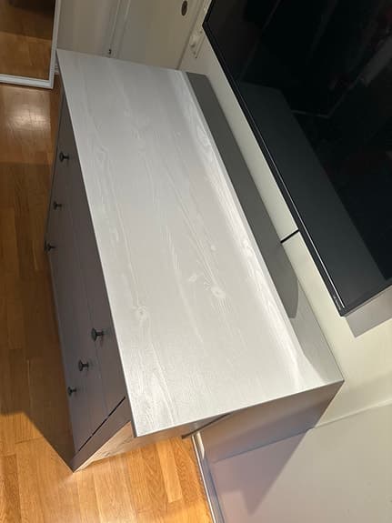 Mio Byrå grå