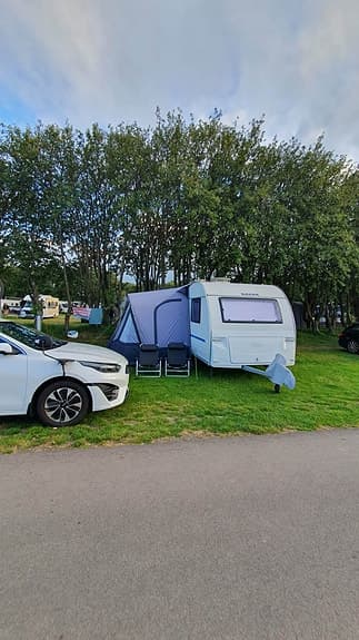 Reseförtält till husvagn