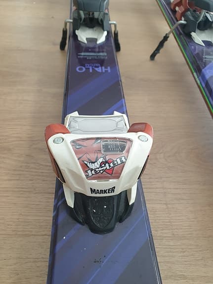 Armada Halo med Marker Jester bindningar