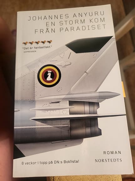 Bok "En storm kom från paradiset" – roman