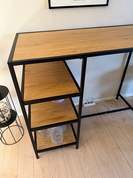 Barbord/skrivbord/bänk trappedal från jysk
