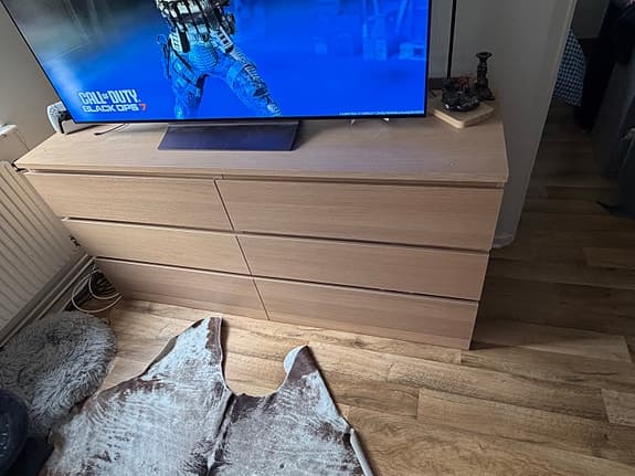 IKEA byrå Alfred Homann i ekfanér med 6 lådor
