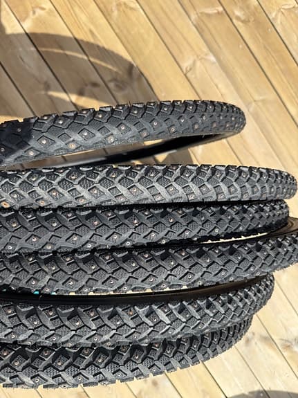 Vinterdäck till cykel - 4 st Schwalbe Marathon Winter Plus