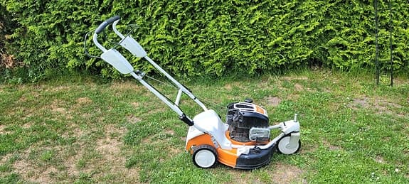 Stihl 4.6 HP gräsklippare bensin orange/vit