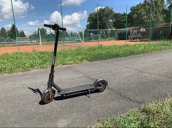Xiaomi Mi Electric Scooter Pro 2 elsparkcykel svart