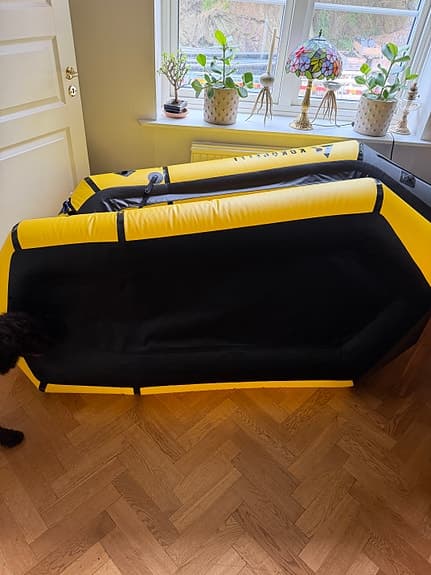Kokopelli packraft gul/svart med flytvästar