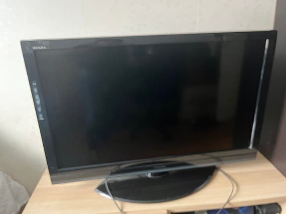 Svart tv Toschiba 42
