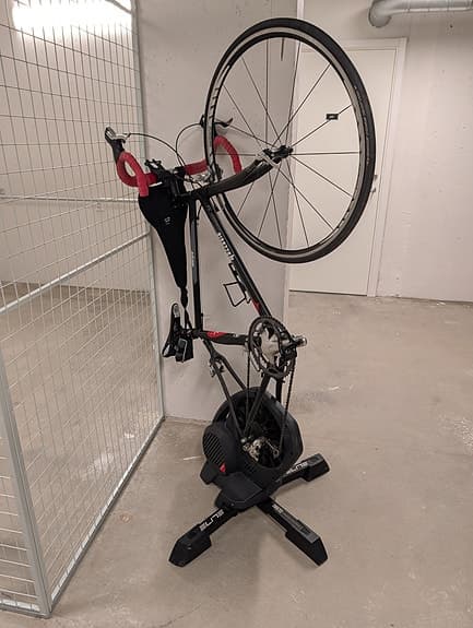 Elite Direto cykeltrainer + kolfibercykel Ultegra