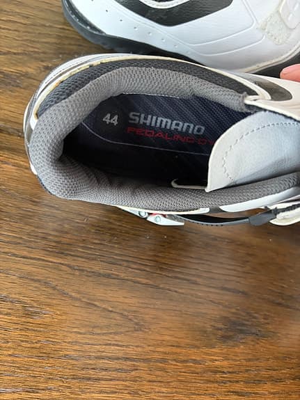 Shimano cykelskor SPD stl 44 vit/svart