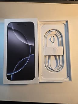 iPhone 16 Pro Max, 256 GB 100% Batteri