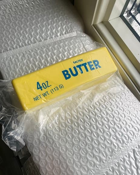Squishy Smörpinne • Klämleksak Salted Butter