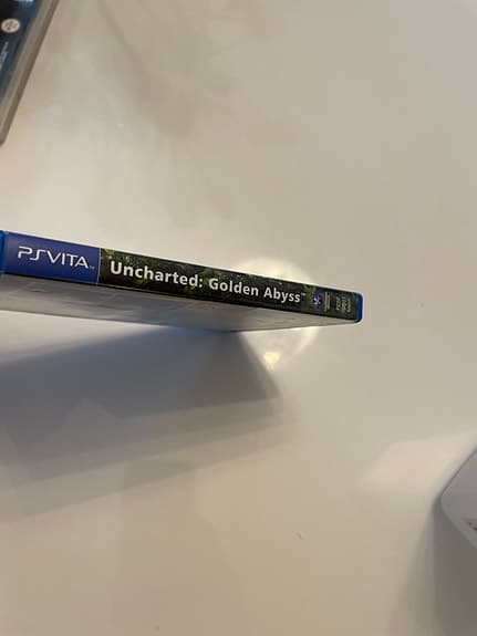 Uncharted golden abyss PS Vita