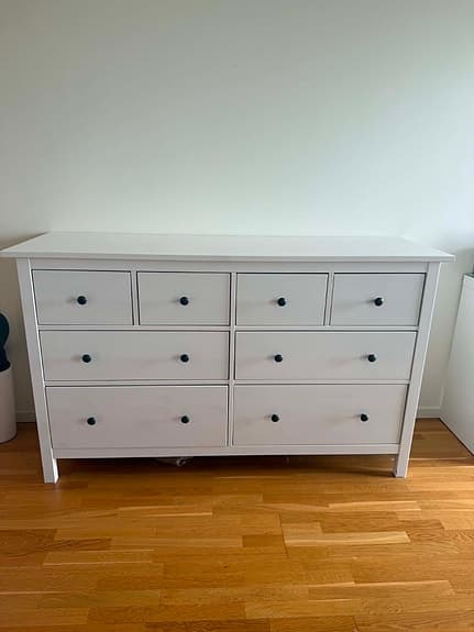 IKEA HEMNES byrå 8 lådor – vit, mycket fint skick