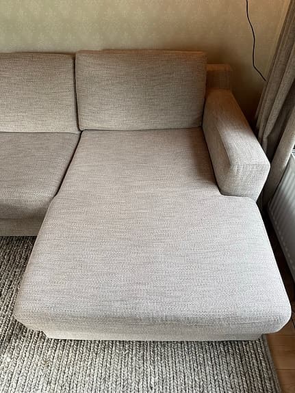 Soffa med schäslong, vänster sida