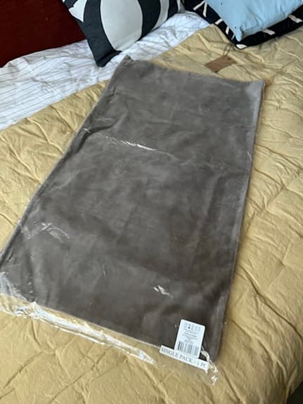 Linum Paolo mullvadsbrun kuddfodral sammet/linne 50x90