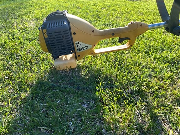 GGP Italy grästrimmer bensindriven gul