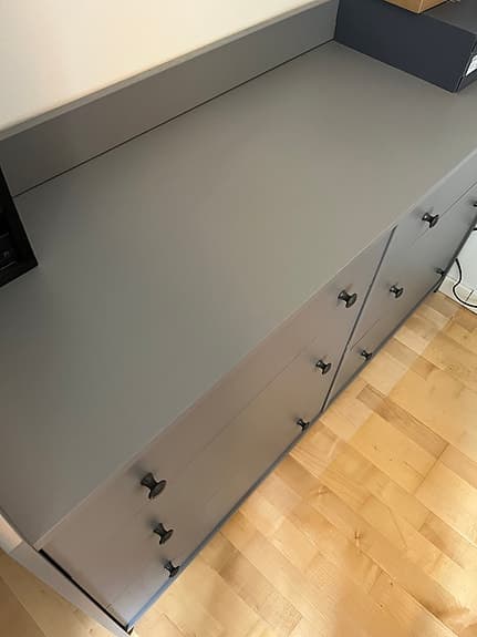 Hausta byrå och skrivbord