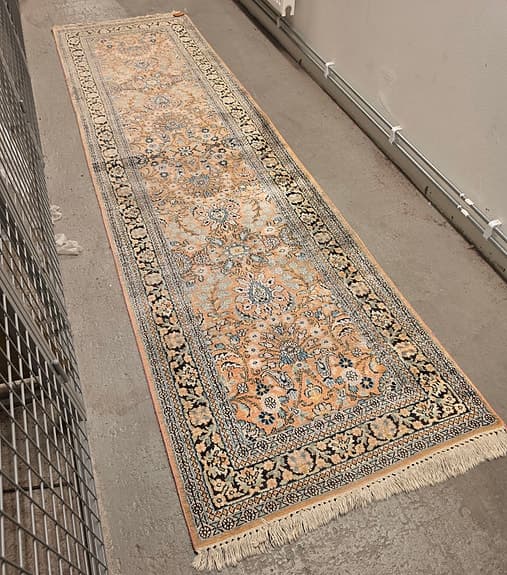 äkta handknut  silk i matta från Kashan