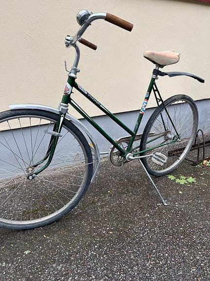 Damcykel äldre härlig modell