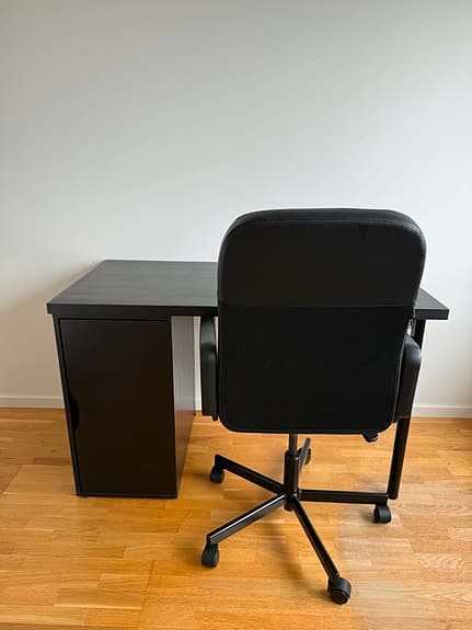 Skrivbord – mycket fint skick