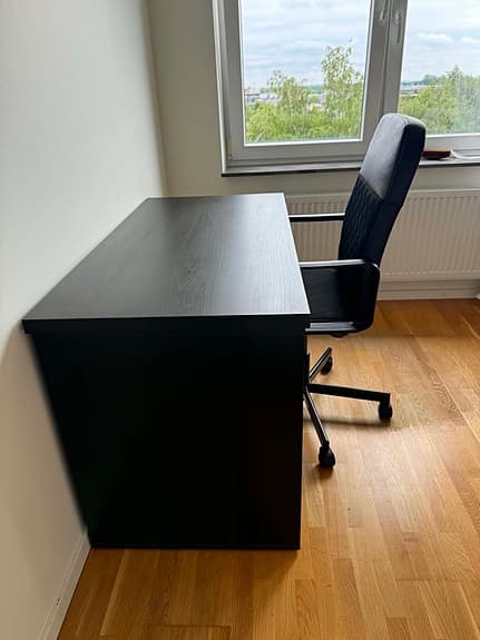 Skrivbord – mycket fint skick