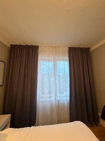 2 längder måttillverkade mörkläggningsgardiner (grå), Hasta Home