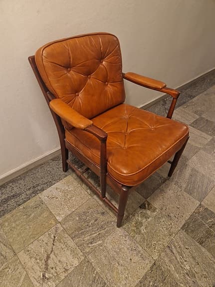 Fåtölj läder brun retro