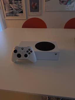 Xbox Series S spelkonsol vit