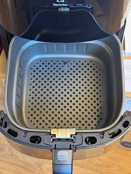 Electrolux 700 Air Fryer 5L EAF5B Svart