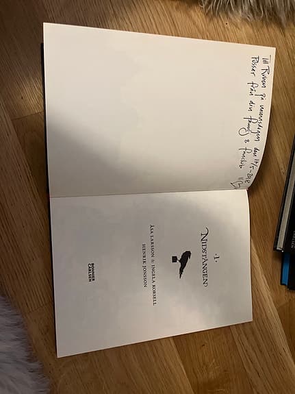 PAX Nidstången bok av Åsa Larsson & Ingela Korsell
