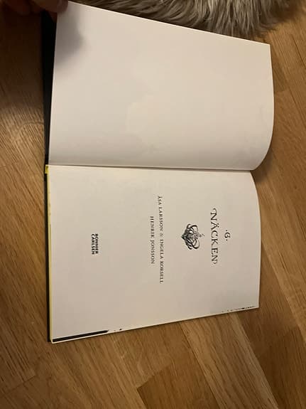 PAX 6 Näcken bok av Åsa Larsson & Ingela Korsell