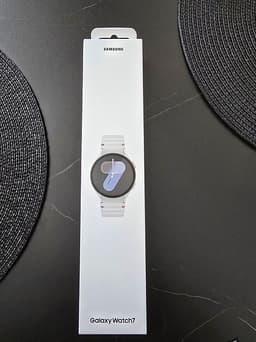 Samsung Galaxy Watch 7 smartklocka vit