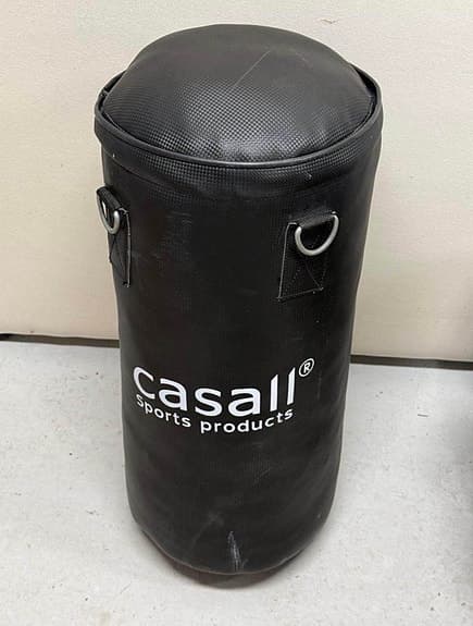 Casall boxningssäck med kedja och handskar