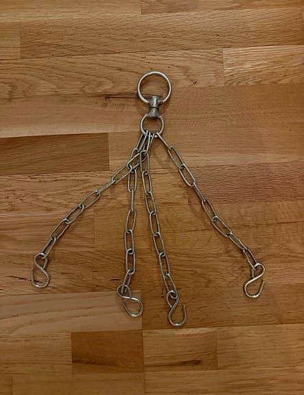 Casall boxningssäck med kedja och handskar