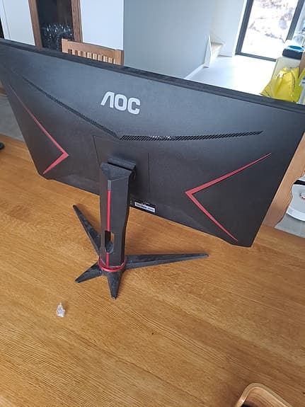 AOC skärm 24 tum svart