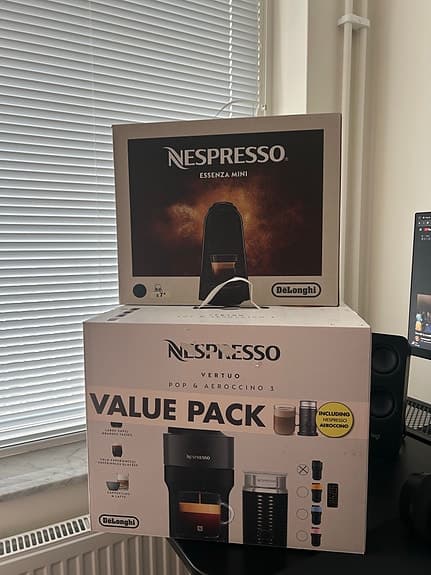 Nespresso Essenza Mini kaffemaskin + Vertuo Pop värdepaket
