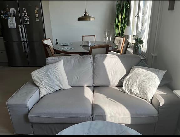 KIVIK 2-sitssoffa, Tallmyra vit/svart